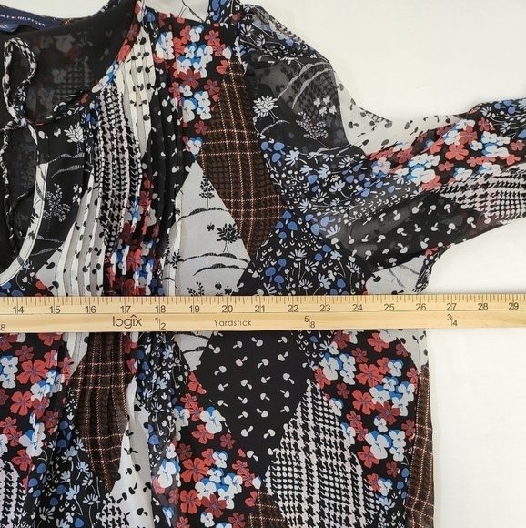 Tommy Hilfiger Top 1X Womens Blouse Patchwork Floral Print Plus Keyhole Back - Picture 8 of 9